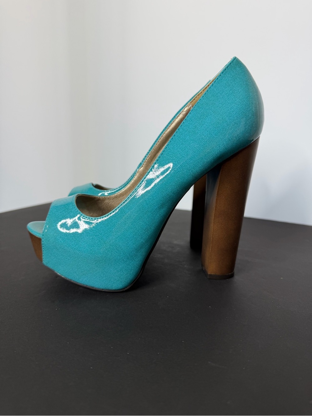 Qupid Teal Peep-Toe Platform High Heels with Brown Block Heel